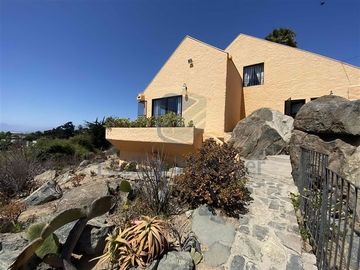 Casa en Venta en Beltrán Amenábar con Del Atardecer