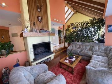 Casa en Venta en Beltrán Amenábar con Del Atardecer