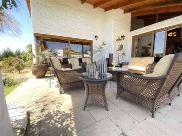Casa en Venta en Beltrán Amenábar con Del Atardecer
