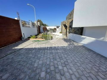 Casa en Venta en Avenida del Santuario con Eric Roig