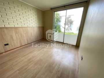 Casa en Venta en Rodolfo Wagenknecht con Victor Salas