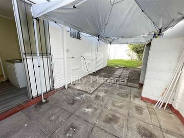 Casa en Venta en Rodolfo Wagenknecht con Victor Salas