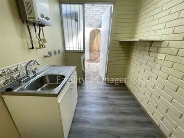 Casa en Venta en Rodolfo Wagenknecht con Victor Salas
