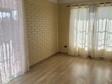 Casa en Venta en Rodolfo Wagenknecht con Victor Salas