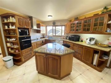 Casa en Venta en Beltrán Amenábar con Del Atardecer