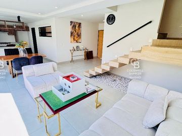 Casa en Condominio a un costado del Club de Golf Los Encinos
