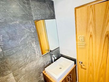 Casa en Condominio a un costado del Club de Golf Los Encinos