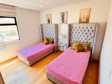 Casa en Condominio a un costado del Club de Golf Los Encinos
