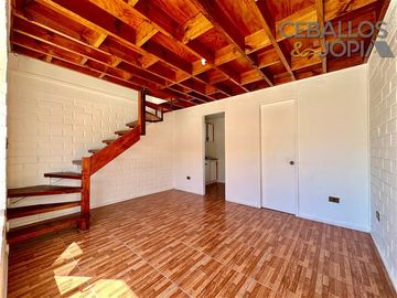 Casa en Venta en Avenida San Enrique, Villa Alemana