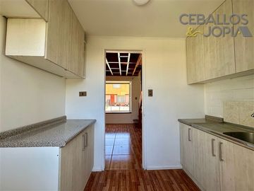 Casa en Venta en Avenida San Enrique, Villa Alemana