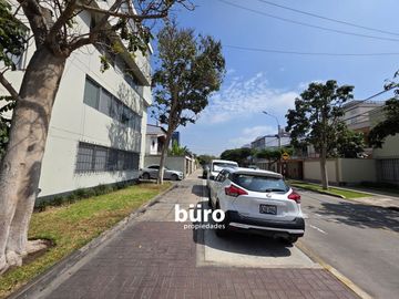 EDIFICIO COMPLETO EN VENTA EN SAN ISIDRO INICIALMENTE RESIDENCIAL HOY OFICINAS