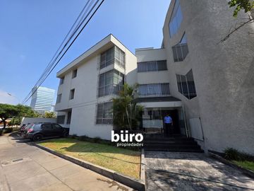 EDIFICIO COMPLETO EN VENTA EN SAN ISIDRO INICIALMENTE RESIDENCIAL HOY OFICINAS
