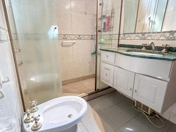 Hidalgo 1000 Departamento de 3 ambientes dependencia 84 M2 en Caballito VENTA