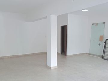 Local Comercial - Alvear esq.  Av. Entre Rios - Salta