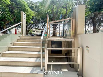 Venta departamento en estreno limite Surco con Miraflores