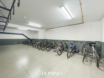 Venta departamento en estreno limite Surco con Miraflores