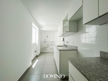 Venta departamento en estreno limite Surco con Miraflores