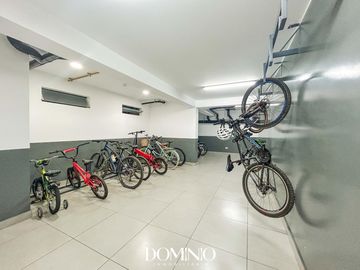 Venta departamento en estreno limite Surco con Miraflores