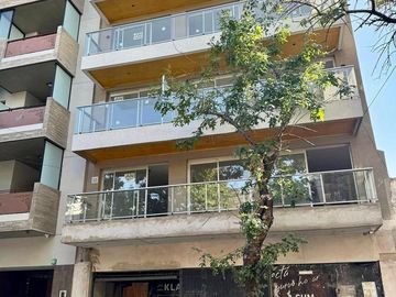 Departamento 1amb Venta Boedo Sum con parrilla.