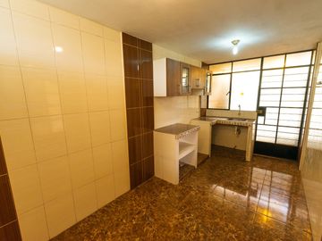Vendo Depa en Condominio El Olivar, Av. Beta, Los Olivos
