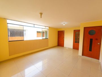 Vendo Depa en Condominio El Olivar, Av. Beta, Los Olivos