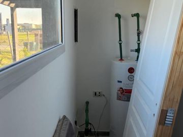 CASA EN VENTA, 4 AMBIENTES, SAN SEBASTIAN, AREA 13