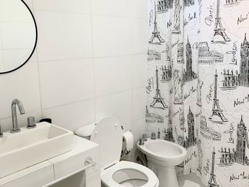 CASA EN VENTA, 4 AMBIENTES, SAN SEBASTIAN, AREA 13
