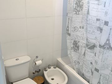 CASA EN VENTA, 4 AMBIENTES, SAN SEBASTIAN, AREA 13