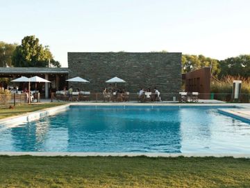 CASA EN VENTA, 4 AMBIENTES, SAN SEBASTIAN, AREA 13