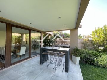 CASA CHAMISERO 3 D + SERVICIO + PISCINA + QUINCHO