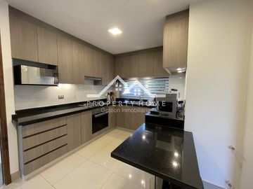 CASA CHAMISERO 3 D + SERVICIO + PISCINA + QUINCHO