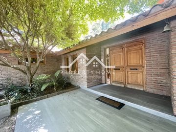 MARAVILLOSA CASA SOLIDA EN VENTA LO ARCAYA-BRISAS-CHICUREO
