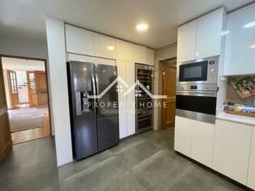 MARAVILLOSA CASA SOLIDA EN VENTA LO ARCAYA-BRISAS-CHICUREO