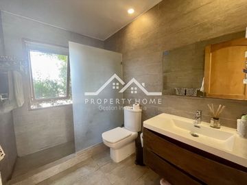 MARAVILLOSA CASA SOLIDA EN VENTA LO ARCAYA-BRISAS-CHICUREO