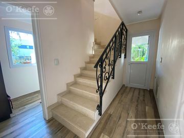 Casa en venta en Fincas de Hudson de 5 ambientes Hudson  Berazategui