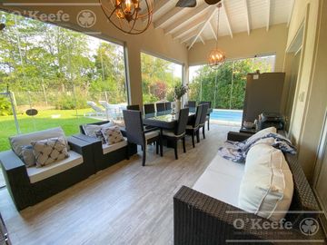 Casa en venta en Fincas de Hudson de 5 ambientes Hudson  Berazategui