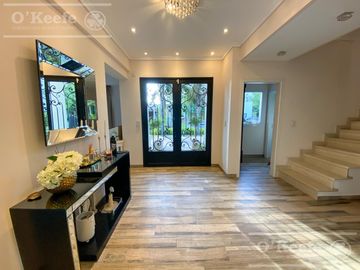 Casa en venta en Fincas de Hudson de 5 ambientes Hudson  Berazategui
