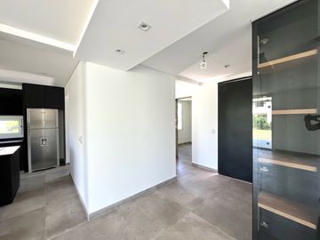 Casa en venta 3 dormitorios en lote interno en Vistas de Puertos Escobar