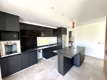 Casa en venta 3 dormitorios en lote interno en Vistas de Puertos Escobar