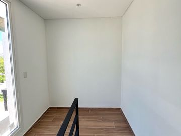 Casa en venta 3 dormitorios en lote interno en Vistas de Puertos Escobar