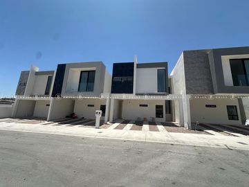 CASA  EN PREVENTA EN FRACCIONAMIENTO ALCÀZARES (ZONA CANTERA)