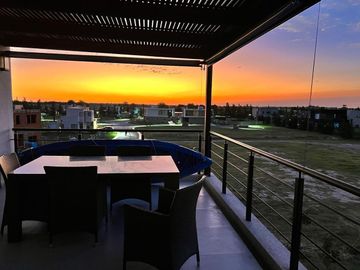 Departamento en Venta  3 ambientes con amarra- Villanueva Barrio Nautico Canal