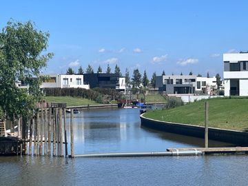 Departamento en Venta  3 ambientes con amarra- Villanueva Barrio Nautico Canal