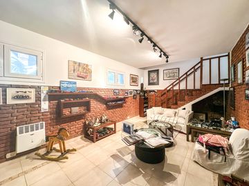 Casa en venta 4 dormitorios Las Lomas de San Isidro con Quincho, Pileta y Cocheras