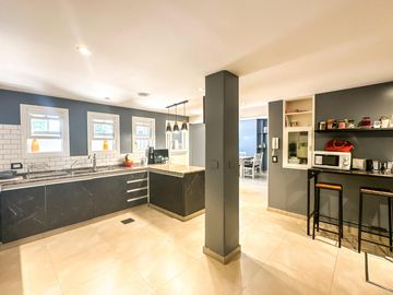 Casa en venta 4 dormitorios Las Lomas de San Isidro con Quincho, Pileta y Cocheras