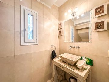 Casa en venta 4 dormitorios Las Lomas de San Isidro con Quincho, Pileta y Cocheras