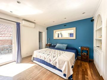 Casa en venta 4 dormitorios Las Lomas de San Isidro con Quincho, Pileta y Cocheras