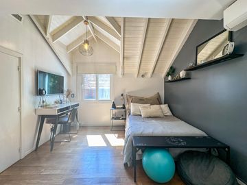 Casa en venta 4 dormitorios Las Lomas de San Isidro con Quincho, Pileta y Cocheras