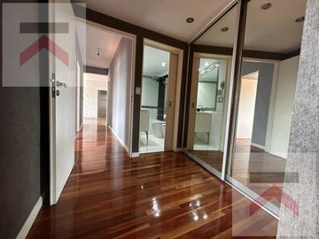 Departamento con 3 dormitorios en Caballito, con cochera y baulera!
