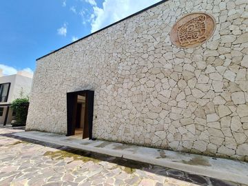 Casa a la venta en privada de tres habitaciones